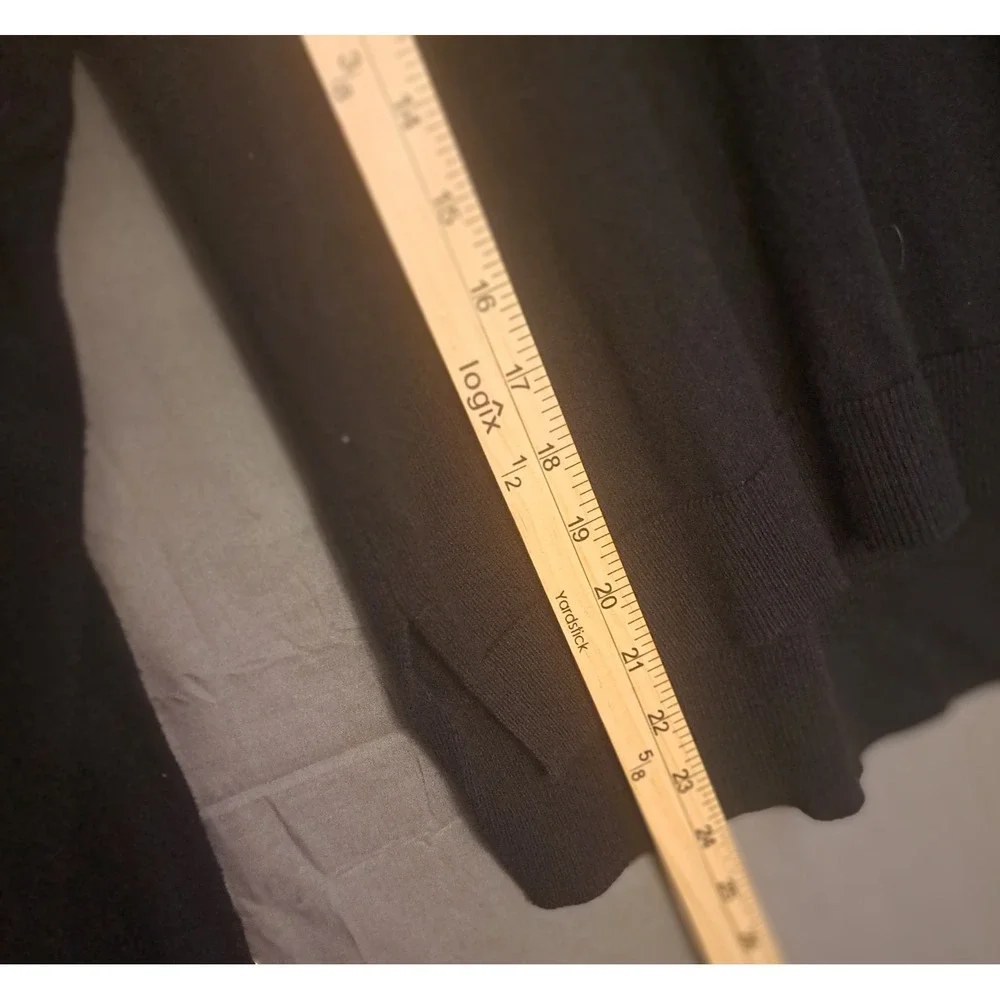 Anne Klein Crewneck Long Sleeved Sweater Womens‎ Size Small Black